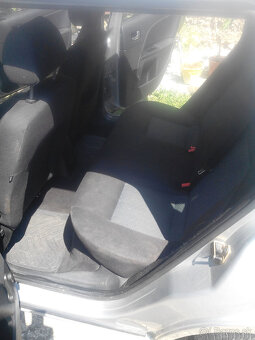 Predám Ford Focus 2007 1.6 80Kw - 5