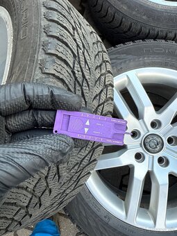 245/55/19 Nokian VW Toareg 5x130 - 5