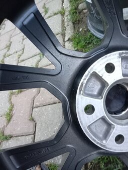 18"5x112 ET 51 Škoda Octavia III hliníkové disky - 5