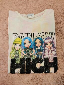 Bábika s vlasovým štúdiom Rainbow High + tričko - 5