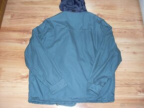 Prechodná bunda so skrytou kapucňou - 5