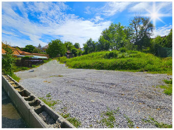 STAVEBNÝ POZEMOK / SLEPÁ ULIČKA / BB / RUDLOVÁ / 922 m2 - 5