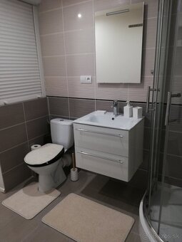2 izb.byt 41 m2, Darg.hrdinov - 5