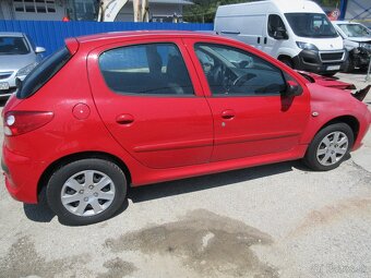 Peugeot 206 + - 5