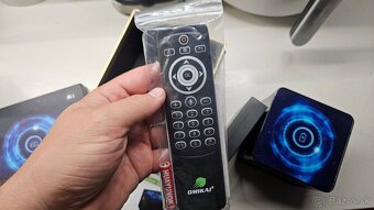 TV box s bezdrôtovým nabíjaním mobilu - 5