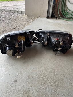 🟢 Predám originálne xenónové svetlá VW Golf 4 (pravé + ľavé) - 5