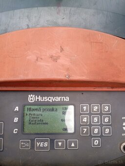 Husquarna auto mover 220 - robotická kosačka - 5
