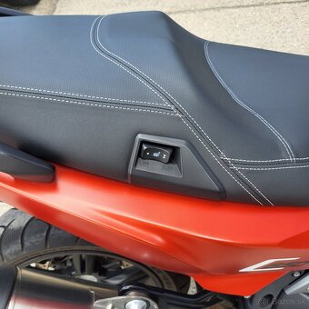 BMW C650 SPORT 2018 vo výbornom stave - 5