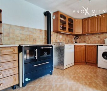 REZERVOVANÉ Nádherný celoročný rekreačný dom so záhradou - - 5