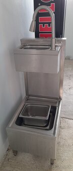 TEPLÝ PULT, VÝLEVKA, KUCHYNSKÉ ZARIADENIA - 5