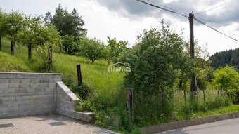 Exkluzívne na predaj slnečný stavebný pozemok 1742 m2, Divin - 5