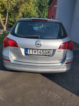 Opel Astra Sports Tourer - 5