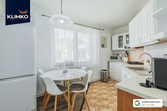 Pokoj od mesta na predaj - 5 izbový dom v obci Križovany - 5