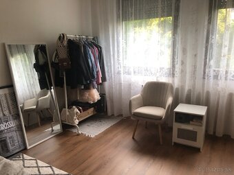 Ponúkame krásnu, veľkú, nepriech izbu pri Prievoze Ružinov - 5