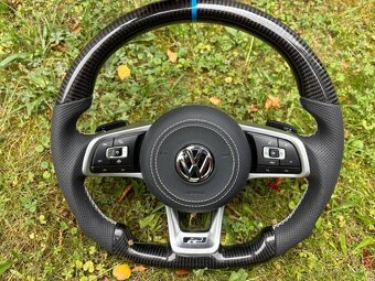 VOLKSWAGEN VOLANT KARBON + PERFOROVANA KOŽA - 5