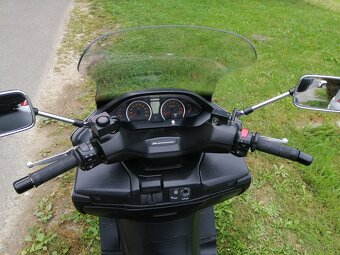 Suzuki Burgman AN 400 - 5