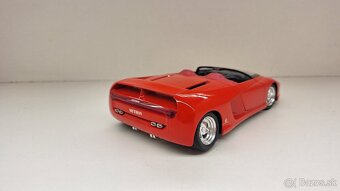 1:18 FERRARI MYTHOS - 5