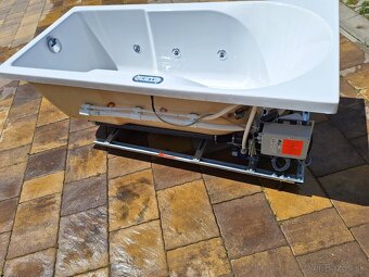 Hydromasážna vaňa - 5