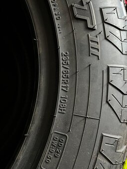 poľnohospodárske pneumatiky 285/70 R19,5 a pneumatiky TOYO - 5