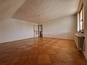 AstonReal: predaj priestranný rodinný dom s garážou - Veľký - 5