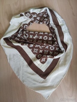 Hodvábný šal 75x78cm Louis Vuitton -Paris - 5