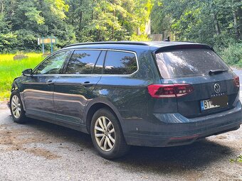 Volkswagen Passat 2,0 TDI DSG 11/2022 - 5
