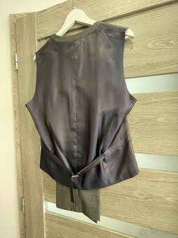 Pánsky oblek – slim fit, vlna 100 % (veľkosť M) - 5