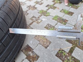 Predam pneumatiky letne 215/55 R17 94W - 5