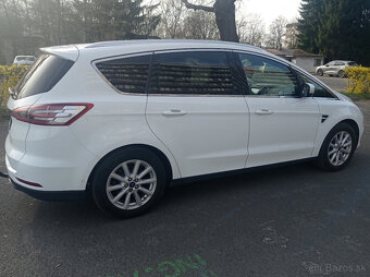 FORD S-Max 2.0TDCi 150 k Titánium X plus 4 - 5