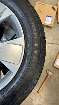 Originál sada VOLVO XC40 R18 zimné pneu - 5