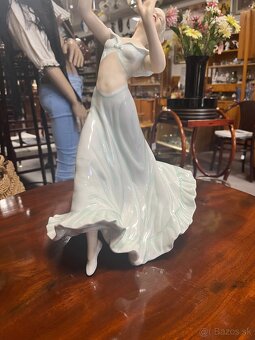 Porcelánová tanečnica 40 cm - 5