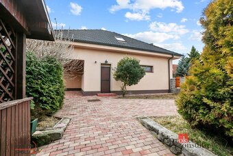 8-izbový RD, BAZÉN, DVOJGARÁŽ - VHODNÝ AJ AKO SÍDLO FIRMY - 5