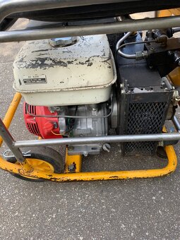 JCB benzinová hydraulicka jednotka - 5