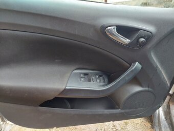 Seat IBIZA 4 - 5