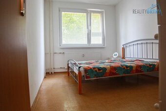 Prenájom 3 izbový byt Nitra - KlokočinaTlač - 5
