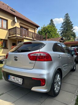 KIA Rio 1.2 (benzín), 5-st. manuál - 5