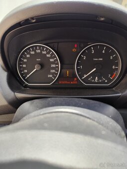 Predam BMW 116i automat - 5