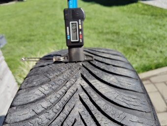 Zimná sada hliníkové disky 5x112 + pneumatiky 215/65R17 - 5