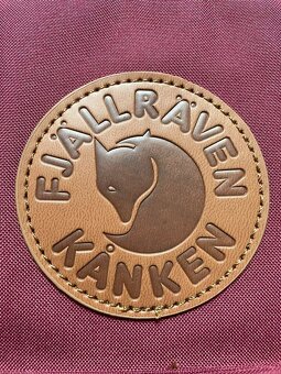 Batoh Fjällräven Kanken vínový s hnedými prvkami 7L - 5