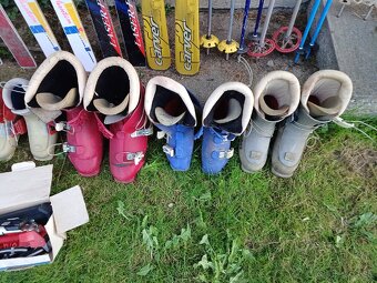 Mix lyžiarskeho vybavenia - 5