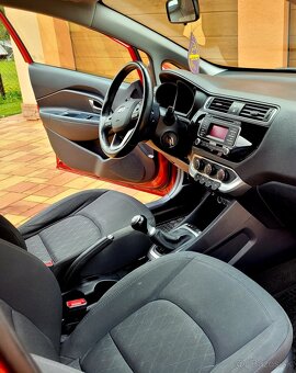 KIA RIO - 5
