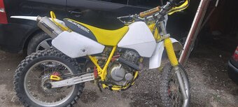 Predám suzuki dr 350 - 5