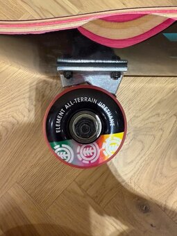 Predam UPLNE NOVY skateboard - 5