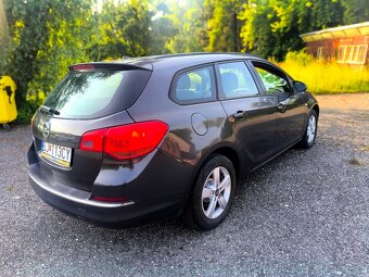 Opel Astra J 1,7 Sports Tourer - 5