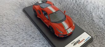 Predám model Ferrari 488 Pista Piloti 1;43 Looksmart - 5