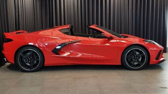 Chevrolet Corvette Stingray (2023) - 5