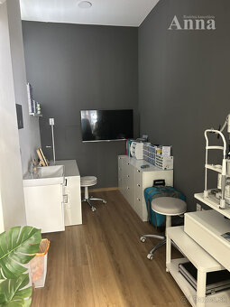 Obch. priestor s výkladom (70 m2) - Obchodná ul. - 5