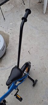 Detsky bicykel s kolieskami a drzadlom - 5