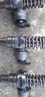 038130073AJ Vstrekovacie trysky VW Group 1.9TDI 74kw - 5