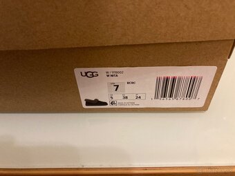 Ugg - 5